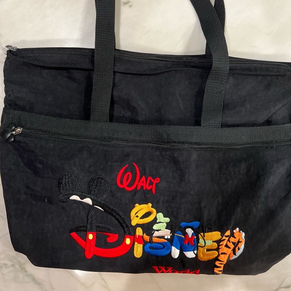 Vintage Walt Disney Embroidered nylon tote bag .